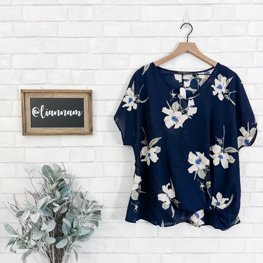 WEST KEI Stitch Fix Allura Knot Detail Front Top - Picture 1 of 11